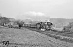 01 1515 mit D 370 "Pannonia-Express" auf dem Weg nach Berlin nördlich von Weinböhla.  (30.03.1975) <i>Foto: Joachim Schmidt</i>