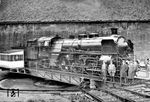 18 522 mit einigen "hohen Herrschaften" auf der Drehscheibe ihrer Heimat-Dienststelle Bw Mainz Hbf. (1932) <i>Foto: RVM</i>