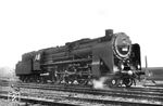 02 005 präsentiert sich im Frühjahr 1927 noch in der Ursprungsausführung im damaligen Heimat-Bw Hamm (Westf). Im Mai 1929 wurde die Lok dem Bw Hof zugeteilt und im April 1938 im RAW Meiningen in 01 233 umgebaut. (1927) <i>Foto: Hermann Maey</i>