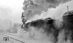 58 1207 mit einem Güterzug aus Aue in Lauter auf dem Weg nach Schwarzenberg. (02.1976) <i>Foto: Burkhard Wollny</i>