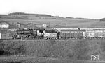 58 1207, ex bad. G 12 Nr. 978, gebaut 1919 von der Maschinenbau-Gesellschaft Karlsruhe, rollt nach Schwarzenberg/Sa. ein.  (02.1976) <i>Foto: Burkhard Wollny</i>