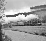 58 1814 mit einem Personenzug nach Johanngeorgenstadt bei Breitenbrunn. (06.1976) <i>Foto: Joachim Claus</i>
