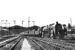 19 008 vom Bw Reichenbach (Vogtl) verlässt mit ihrem Schnellzug Leipzig Hbf. (03.1934) <i>Foto: DLA Darmstadt (Hubert)</i>