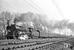 03 2067 (Bw Halle P) mit dem Militärzug DLM 113 bei Leipzig-Mockau. (14.03.1973) <i>Foto: Joachim Claus</i>
