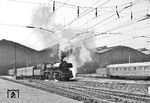 35 1021 (ex 23 1021 vom Bw Nossen) verlässt mit P 4725 (Leipzig Hbf - Döbeln Hbf - Meißen) den Leipziger Hauptbahnhof. (02.04.1974) <i>Foto: Joachim Claus</i>
