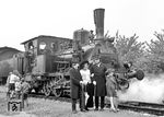 Im Juni 1974 feierte die DR das 100-jährige Jubiläum der Saalebahn von Großherigen nach Saalfeld. Am 3. April 1871 wurde mit der neu gegründeten Saal-Eisenbahn-Gesellschaft die Konzession zum Bau und Betrieb einer Eisenbahnlinie von Großheringen über Jena und Rudolstadt nach Saalfeld erteilt. Am 30. April 1874 folgte die feierliche Streckeneröffnung. (08.06.1974) <i>Foto: Joachim Claus</i>