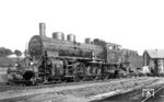 38 433 vom Bw Kempten (Allgäu) als Gastlok im Bw Ulm. Sie ist probeweise mit einem Abdampfinjektor der Bauart Friedmann ausgestattet. Die Lok war zuletzt als Z-Lok beim Bw Neu Ulm beheimatet und wurde dort im November 1951 ausgemustert.  (20.06.1931) <i>Foto: DLA Darmstadt (Bellingrodt)</i>