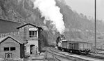 58 1246 macht sich beim Rangieren im Bahnhof Schlema nützlich. (02.1976) <i>Foto: Burkhard Wollny</i>