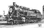 93 980 (Bw Lennep) mit zeitgenössischer Propaganda als Gastlok im Bw Steinbeck. Hintergrund war wohl die Wahl zum "Großdeutschen Reichstag" vom 10. April 1938, mit der zeitgleich nachträglichen Volksabstimmung über die Wiedervereinigung Österreichs mit dem Deutschen Reich.  (08.04.1938) <i>Foto: RVM-Filmstelle Berlin (Bellingrodt)</i>
