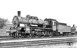 38 3732 wurde im November 1922 fabrikneu dem Bw Deutzerfeld zugeteilt, wo sie bis April 1940 beheimatet war und für den DLA-Fotografen auch in Position gefahren wurde. (07.05.1932) <i>Foto: DLA Darmstadt (Bellingrodt)</i>