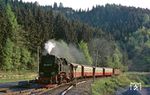 99 7246 fährt mit P 14416 nach Hasselfelde in Eisfelder Talmühle ein. (19.05.1985) <i>Foto: Wolfgang Bügel</i>
