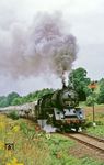 Nach einem Kreuzungshalt in Haynsburg geht es für Gag 58310 mit 41 1025 weiter. (04.09.1985) <i>Foto: Wolfgang Bügel</i>