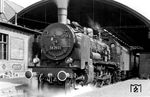 38 2951 (Bw Jüterbog) mit einem Personenzug in Halle Hbf. (1960) <i>Foto: Dieter Wünschmann</i>