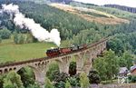94 1292 mit Lrz 24538 auf dem 258m langen Piesau-Viadukt bei Lichte. (06.09.1985) <i>Foto: Wolfgang Bügel</i>