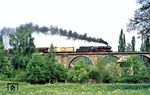 50 3666 mit Ng 65319 auf dem Rödlitzbachtalviadukt bei Rödlitz-Hohndorf. (17.05.1986) <i>Foto: Wolfgang Bügel</i>
