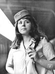 "Zurückbleiben bitte!" S-Bahn-Bahnsteigaufsicht Petra Hübner in Berlin. (1971) <i>Foto: Historische Sammlung der Deutschen Bahn AG (Carl-Ernst Zimmer) </i>