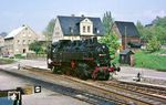 86 1501 setzt in Crottendorf oberer Bf für die Rückfahrt nach Schlettau um. (20.05.1986) <i>Foto: Wolfgang Bügel</i>