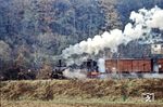 98 727, die wegen ihres Einsatzes als Lok 4 bei der Südzucker AG in Regensburg von 1943 bis 1972, auch den Spitznamen "Zuckersusi" bekam, bei Filmaufnahmen im Wiesenttal bei Muggendorf. (10.1988) <i>Foto: Alfred Trabert</i>