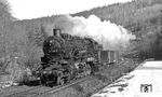 58 1246 auf dem Weg von Schwarzenberg nach Johanngeorgenstadt bei Georgenthal. (02.1976) <i>Foto: Burkhard Wollny</i>