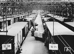 Blick in die Stückgut-Umladehalle des Stettiner Hauptgüterbahnhofs. (1932) <i>Foto: RVM</i>