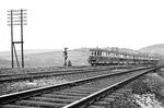 Das Bw Steinbeck übernahm im Oktober 1935 erstmals 6 Triebwagen (VT 137 088 bis 093), sowie Beiwagen VB 147 vom Bw Hagen-Eckesey. Hier ist eine 5-teilige Zuggarnitur als Eiltriebwagen nach Köln nahe der Blockstelle Hammerstein bei Sonnborn unterwegs.  (1937) <i>Foto: Erwin Rock, Slg. Wolfgang R. Reimann</i>