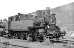 92 607 kam 1920 von der Großherzoglich Oldenburgischen Staatseisenbahnen (GOE) zur Deutschen Reichseisenbahn. Zum Aufnahmezeitpunkt war sie beim Bw Dessau beheimatet und vorwiegend im Rangierdienst beschäftigt. Die Lok wurde im Mai 1969 an die Berliner Baufirma F. Krahmer verkauft (vgl. Bild-Nr. 17994).  (27.06.1966) <i>Foto: Will A. Reed</i>