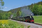 99 1590 mit Zug 27 kurz vor Schmalzgrube. (21.05.2018) <i>Foto: Andreas Höfig</i>