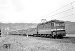 242 004 (Bw Dresden) mit P 8751 in der Sächsischen Schweiz bei Rathen. (14.05.1979) <i>Foto: Hans-Joachim Simon (Archiv Ludger Kenning)</i>