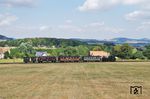 99 555 als Nr. 145 mit dem "Sachsenzug" P 605 auf dem Weg von Jonsdorf nach Bertsdorf. (05.08.2018) <i>Foto: Andreas Höfig</i>