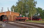 Begegnung am Lokschuppen in Mügeln. Links 99 574, rechts 99 584. (08.09.2018) <i>Foto: Andreas Höfig</i>