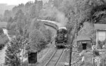 86 1245 mit dem Personenzug von Aue nach Blauenthal kurz vor Bockau. (07.1976) <i>Foto: Burkhard Wollny</i>