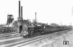 01 034 vom Bw Hamm (Westf) führt den D 4 nach Köln vor der Kulisse der Klöcknerwerke in Haspe.  (15.08.1932) <i>Foto: DLA Darmstadt (Bellingrodt)</i>