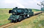 50 3673 mit dem Ganzzug Gag 56353 aus der Sandgrube Colditz vor Langenleuba-Oberhain zwischen Narsdorf und Penig. (25.09.1986) <i>Foto: Wolfgang Bügel</i>
