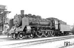 17 239 (Bw Hannover) zu Gast im Bw Münster (Westf). Die Lok ist eine der zwei S10² (17 236 und 239), die 1933 in Mitteldruckloks mit 25 atü Kesseldruck und h3v-Triebwerk umgebaut wurden. Die Leistung entsprach fast der viel größeren 03, bei phänomenal niedrigem Verbrauch.  (21.11.1934) <i>Foto: DLA Darmstadt (Hubert)</i>