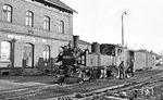 99 1568 während Rangierarbeiten in Schönheide Mitte. (02.1976) <i>Foto: Burkhard Wollny</i>