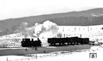 99 1568 kämpft sich bei Stützengrün bergan. (02.1976) <i>Foto: Burkhard Wollny</i>