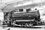 Von der dreiachsigen Variante des Typs C mit 18 m3 Wasserinhalt wurden von 1953 bis 1961 eine Gesamtzahl von 155 Loks gebaut. Dieses Exemplar war für die Filmfabrik Wolfen bestimmt. (1953) <i>Foto: Slg. Eisenbahnstiftung</i>