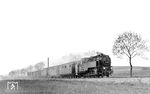 99 221 vom Bw Meiningen mit P 3752 (Unterneubrunn – Eisfeld) bei Brünn. Im Juni 1944 wurde sie für den Einsatz auf der Orkla-Bahn (Thamshavnbanen) nach Norwegen verschifft und dort 1953 verschrottet. (22.05.1939) <i>Foto: RVM-Filmstelle Berlin (Bellingrodt)</i>