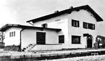 Das Empfangsgebäude von Jodbad Sulzbrunn an der Außerfernbahn zwischen Pfronten und Kempten.  (1935) <i>Foto: RVM</i>