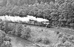 Die leicht bewegungsunscharfe 38 320 (Bw Chemnitz Hbf) ist mit E 152 von Chemnitz nach Annaberg (Erzgeb) unt Bf im Zschopautal bei Wilischthal unterwegs. Die Lok war im Frühjahr 1945 beim Bw Komotau beheimatet und gelangte somit ab Mai 1945 in den Bestand der CSD. (19.06.1935) <i>Foto: DLA Darmstadt (Bellingrodt)</i>