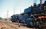 Im Bahnhof Helmstedt treffen 03 2117 vom Bw Berlin Ostbf, die bereits Ausfahrt in Richtung Marienborn bekommen hat, und eine unerkannt gebliebene Lehrter 50er aufeinander.  (1972) <i>Foto: Robin Fell</i>