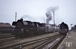 35 1112 erreicht mit einem Nahverkehrszug aus Halberstadt den Bahnhof Wernigerode. Rechts steht 35 1017, die den Sonderzug hierher brachte. (30.06.1974) <i>Foto: Dr. Uwe Knoblauch</i>