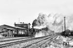01 0521 (Bw Wittenberge) bringt den D 735 im Bahnhof Bützow auf der Strecke Ristock - Bad Kleinen in Fahrt.  (02.01.1976) <i>Foto: Ralf Opalka</i>