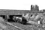 01 2120 rollt durch Berlin Ostkreuz, um im Ostbahnhof den D 1275 zu übernehmen.  (28.08.1977) <i>Foto: Joachim Schmidt</i>