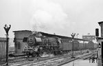 03 2186 vom Bw Leipzig Hbf West an einem regnerischen Sommertag unterwegs in Berlin Ostbahnhof. (07.1976) <i>Foto: Burkhard Wollny</i>