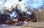 99 7235 beschleunigt ihren Zug nach Harzgerode aus Alexisbad. (02.1994) <i>Foto: Günter Hauthal</i>
