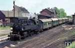 86 1738 (Bw Halle P) mit einem Personenzug nach Hettstedt im Bahnhof Gerbstedt.  (05.1973) <i>Foto: Joachim Claus</i>