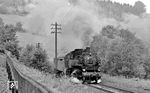 86 1621 räuchert das Schwarzwassertal bei Erla kräftig ein. (07.1976) <i>Foto: Burkhard Wollny</i>