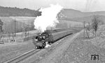 Stammstrecke der 65.10 war die Bahnstrecke Saalfeld - Arnstadt. Die Arnstädter 65 1011 ist hier mit P 8042 bei Quittelsdorf unterwegs. (03.1976) <i>Foto: Burkhard Wollny</i>
