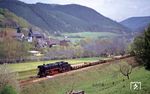 44 1093 mit Dg 55477 (Saalfeld - Probstzella) bei Unterloquitz. (08.05.1992) <i>Foto: Günter Hauthal</i>
